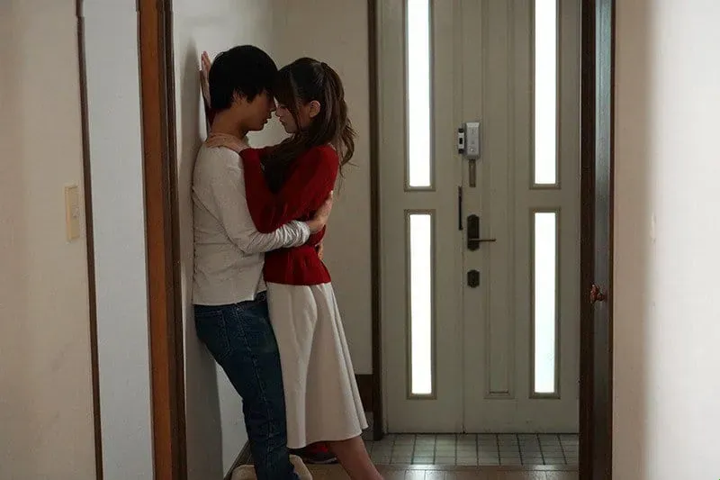 พบรักครั้งแรกที่ยากจะลืม คุณพี่สาวของเพื่อนฉัน